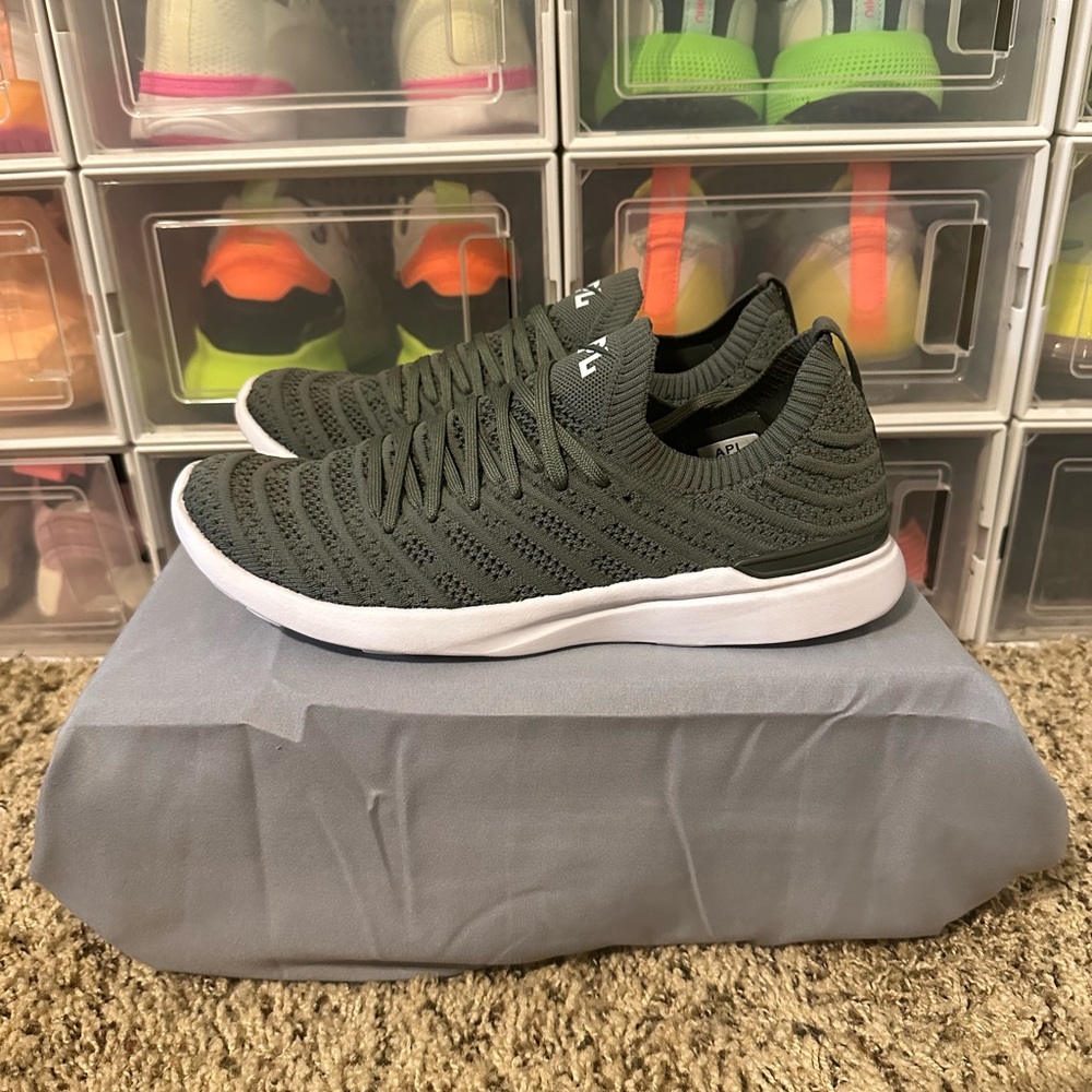 APL womens TechLoom Wave
